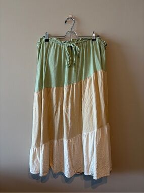 Women’s Tri-Tone Tiered Midi Skirt in Sage, Tan, and Cream